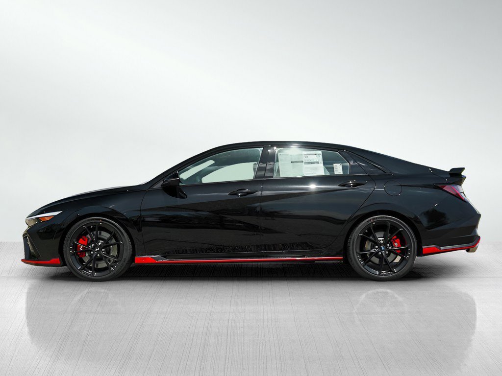 New 2026 Abyss Black Hyundai DCT FWD image 4