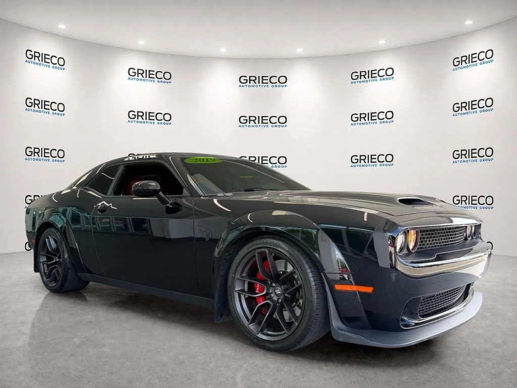 Used 2019 Black Dodge SRT Hellcat Redeye Widebody image 1