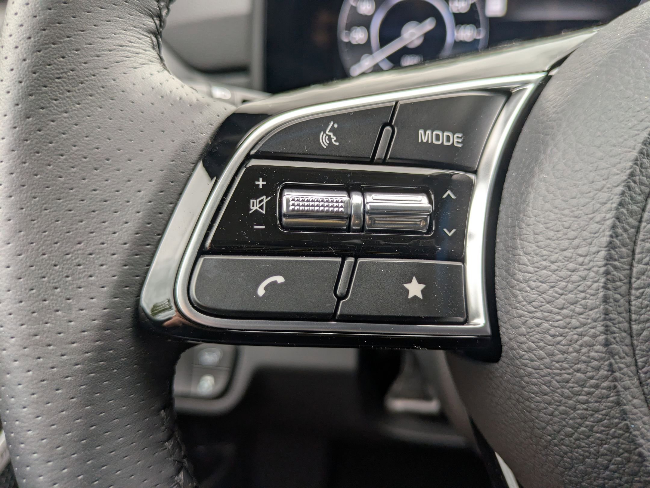 2026 Kia Seltos SX - Photo 16