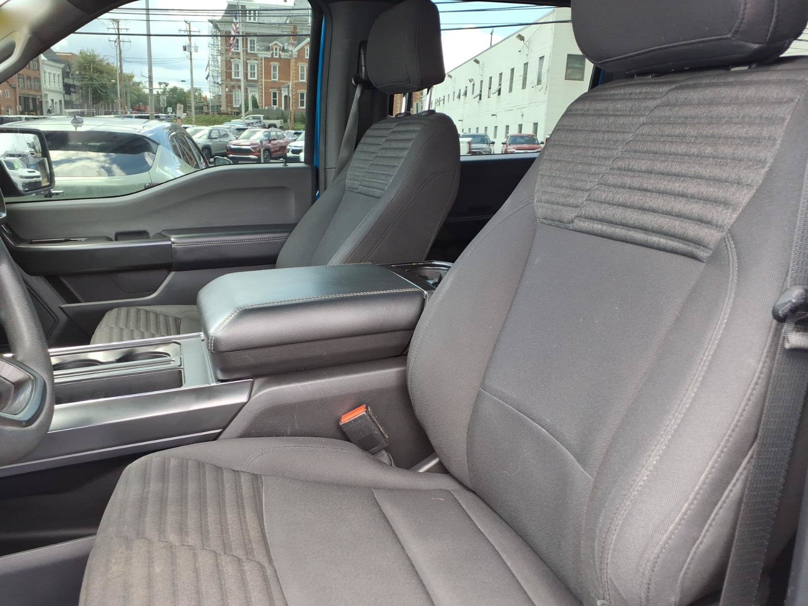 Used 2021 Velocity Blue Metallic Ford XL image 11