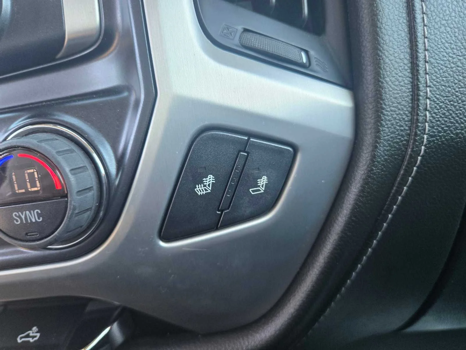 Used 2018 SUMMIT WHITE GMC SLT image 19