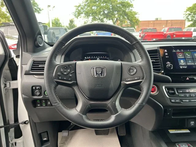 Used 2023 White Honda TrailSport image 13