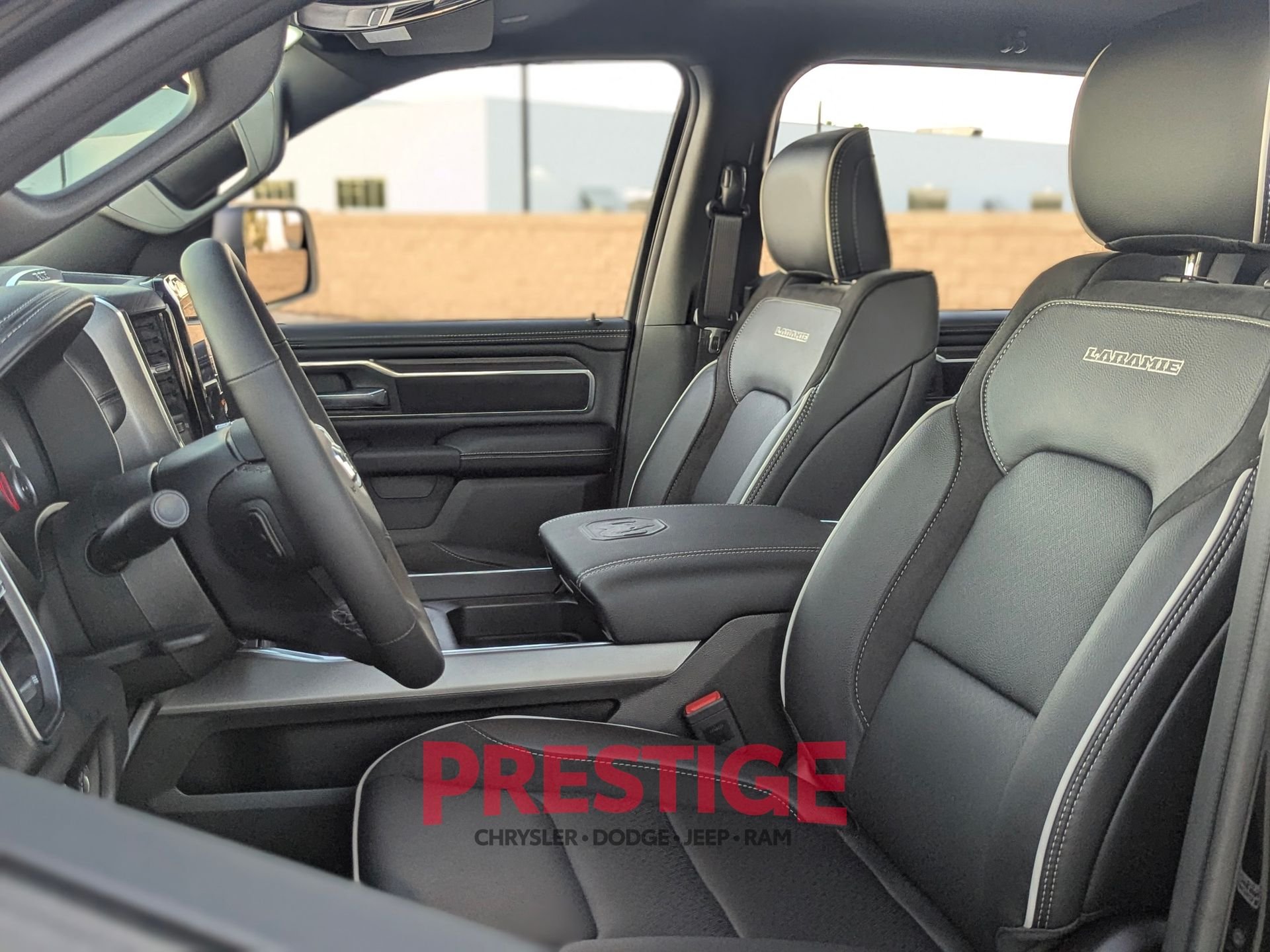 New 2026 Diamond Black Crystal Pearl-Coat Exterior Paint RAM Laramie image 22
