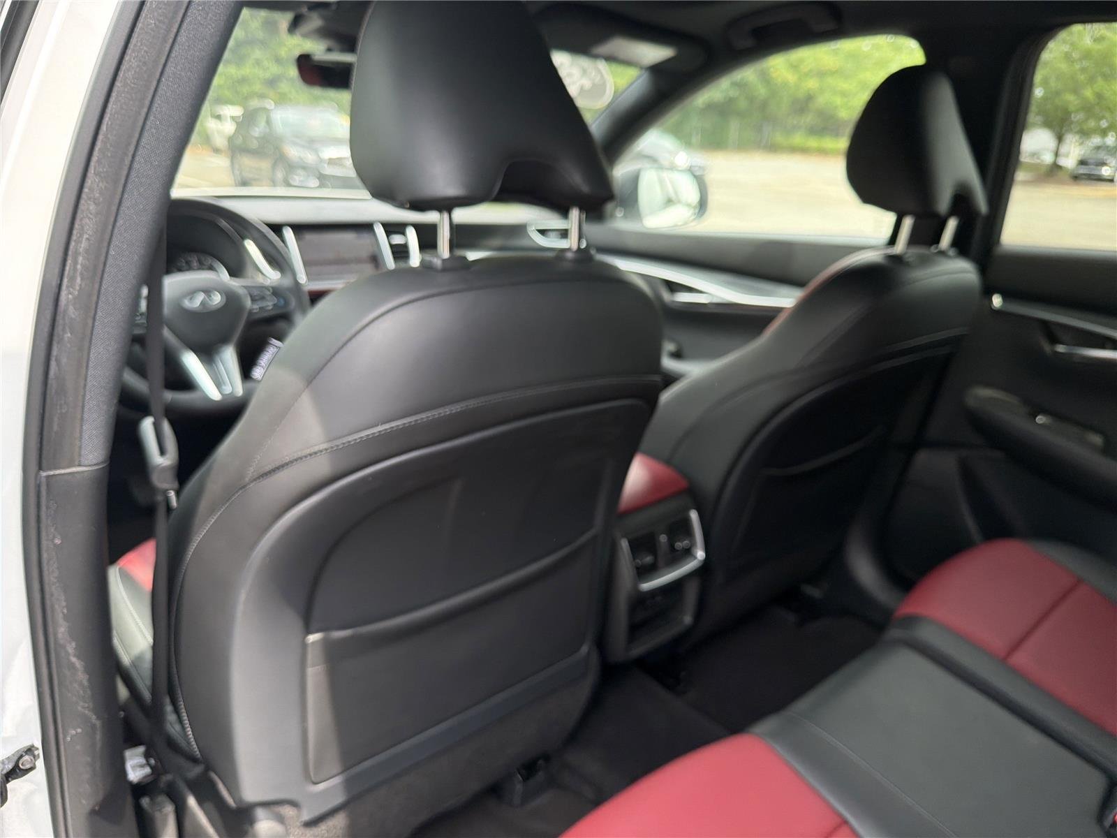 Used 2023 Radiant White INFINITI SPORT image 23