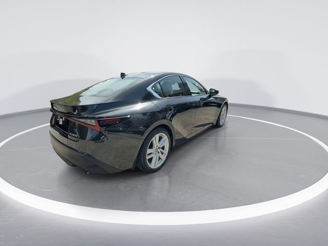 2024 Lexus IS 300 - Photo 8