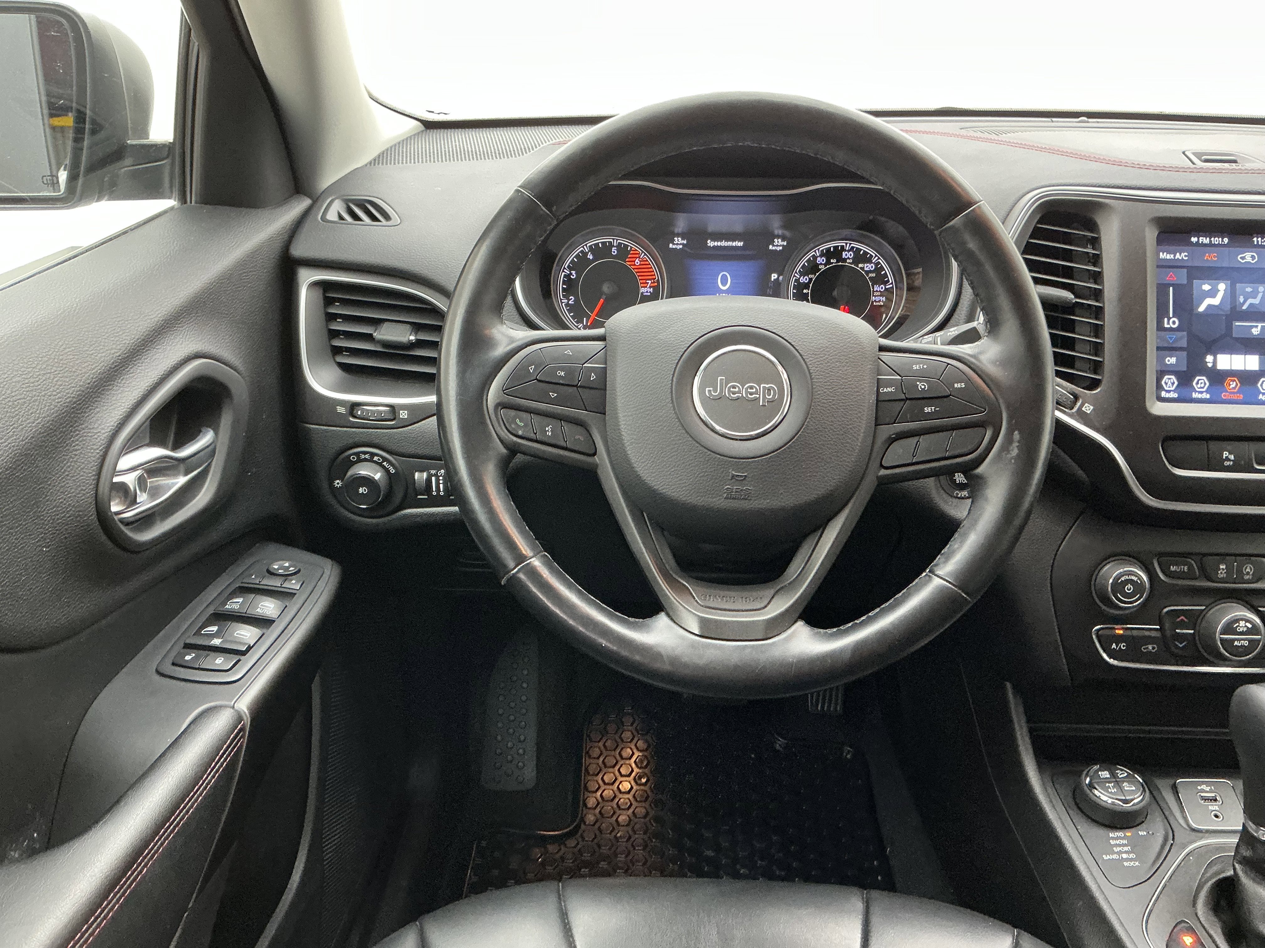 Used 2020 Bright White Clearcoat Jeep Trailhawk image 21