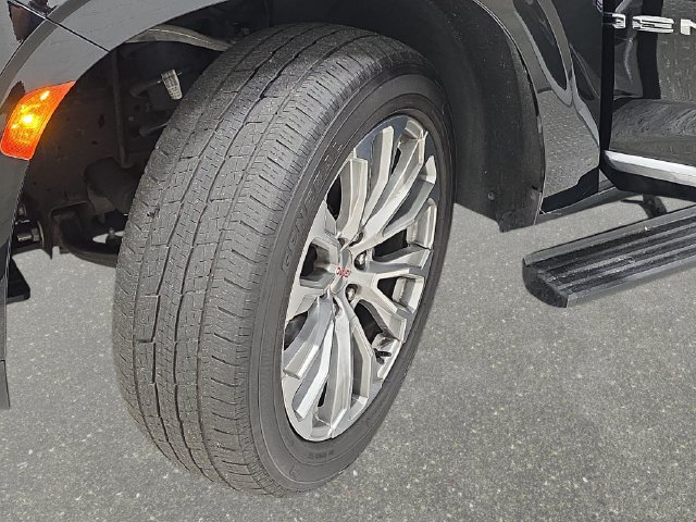 Used 2021 Black GMC Denali image 32
