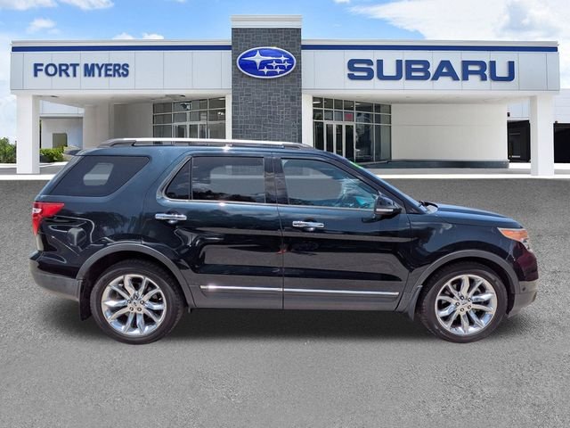 Used 2015  Ford Limited image 4