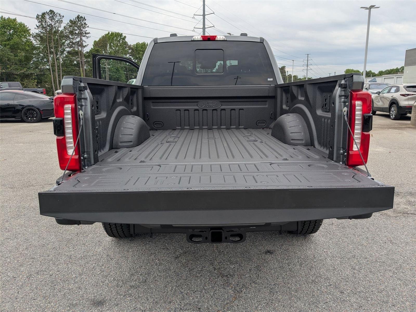 New 2026 Carbonized Gray Metallic Ford F-350® Lariat® image 28