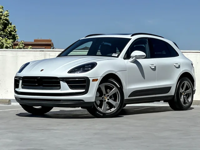 2023 Porsche Macan 