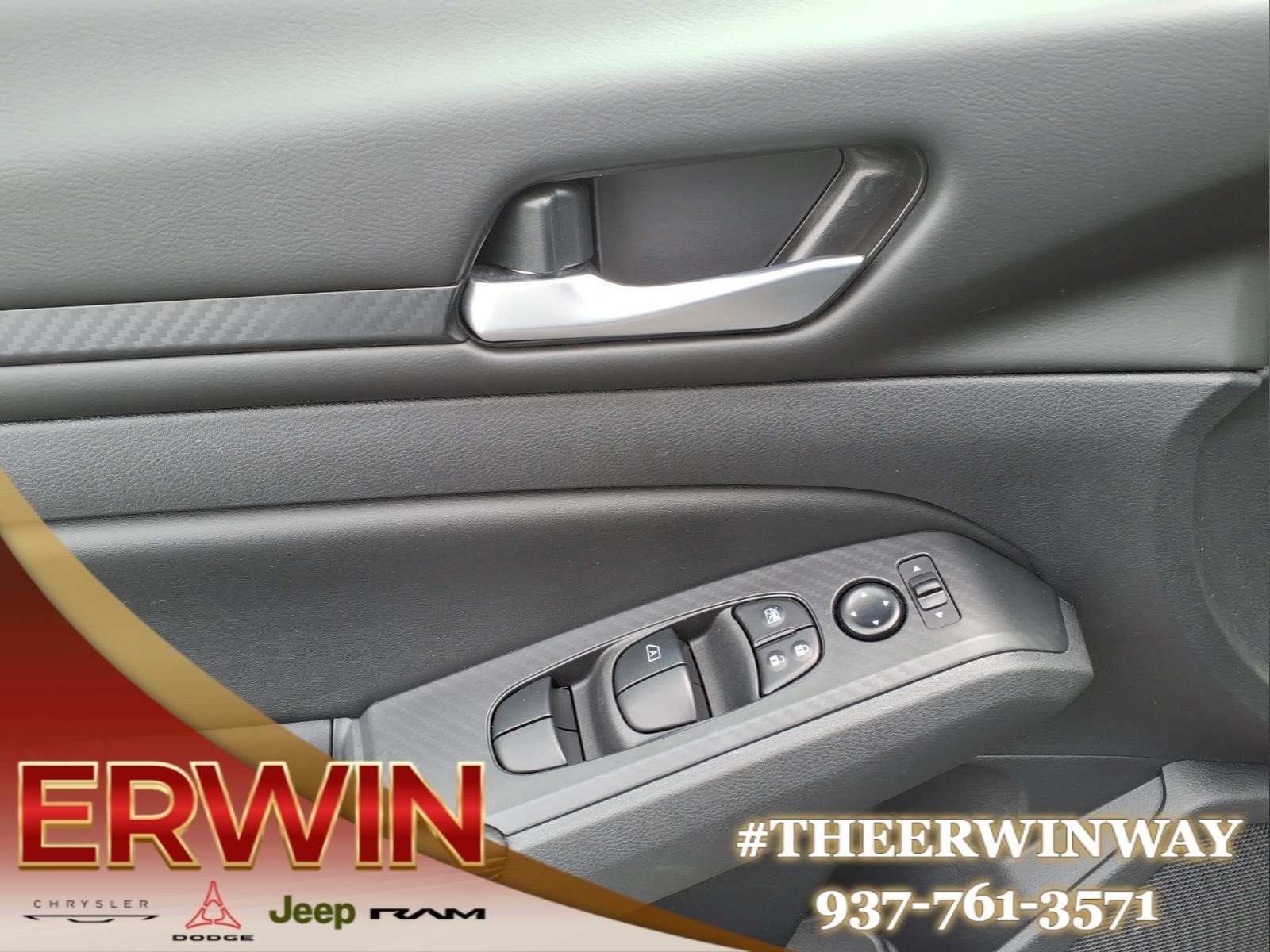Used 2025 Black Nissan 2.5 SV image 11