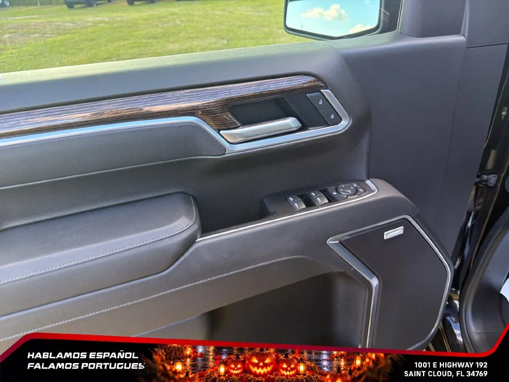 New 2026 Onyx Black GMC Elevation image 13