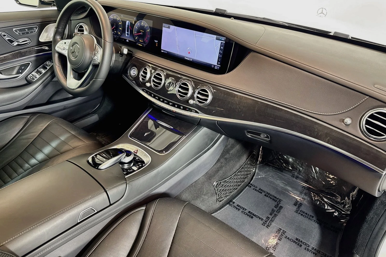 Used 2019 Designo Diamond White Mercedes-Benz S 560 image 28
