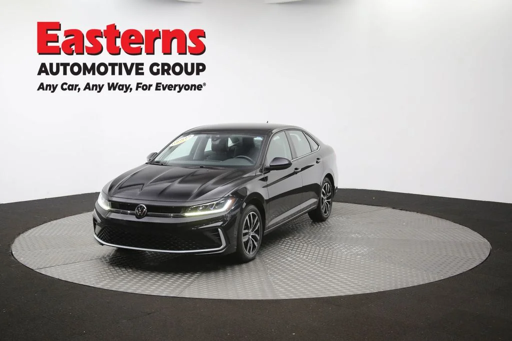 Used 2025 Black Volkswagen 1.5T SE image 53