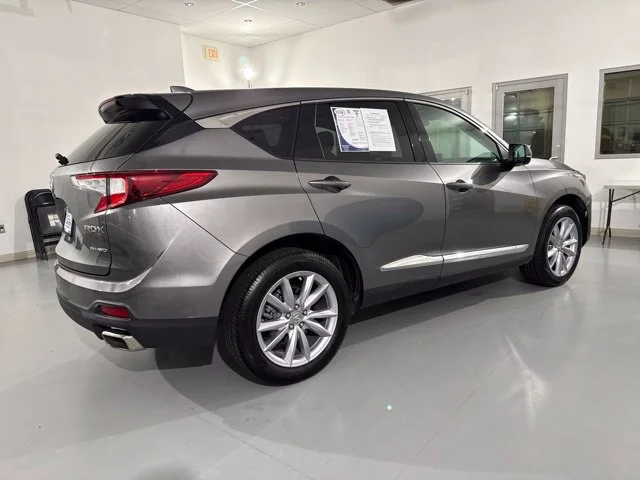 Used 2023  Acura Base image 13