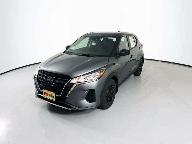 Used 2025 Gray Nissan S image 4