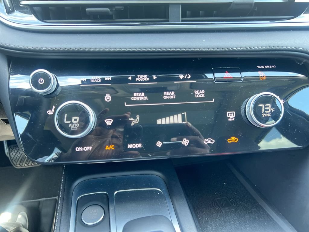Used 2025 Gray INFINITI PURE image 16
