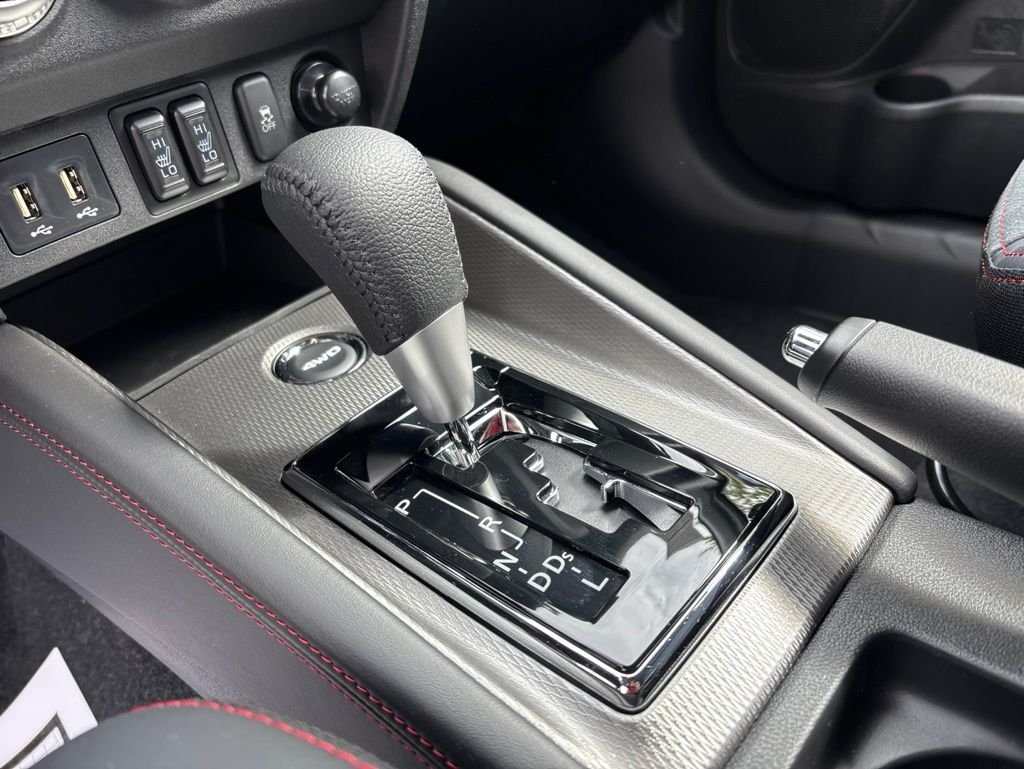 2024 Mitsubishi Outlander Sport SE - Photo 15