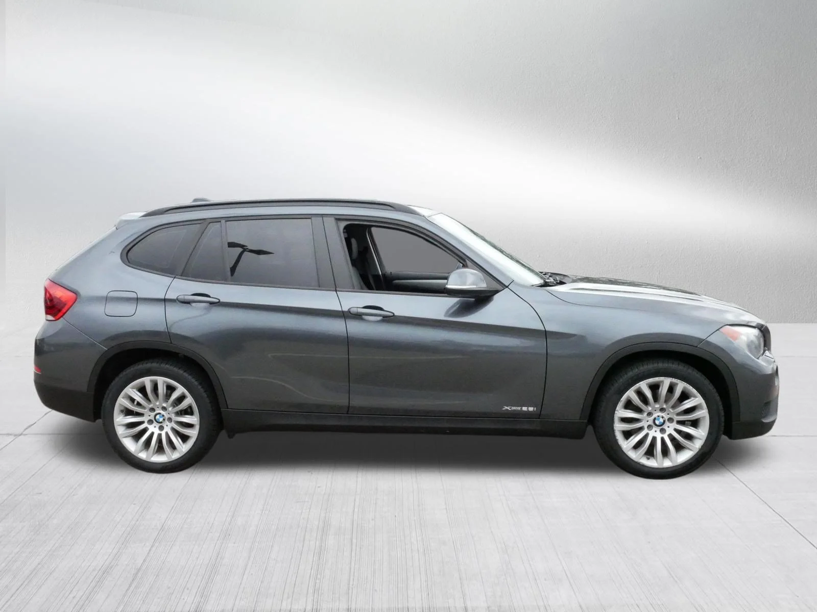 Used 2014 Gray BMW xDrive28i image 8