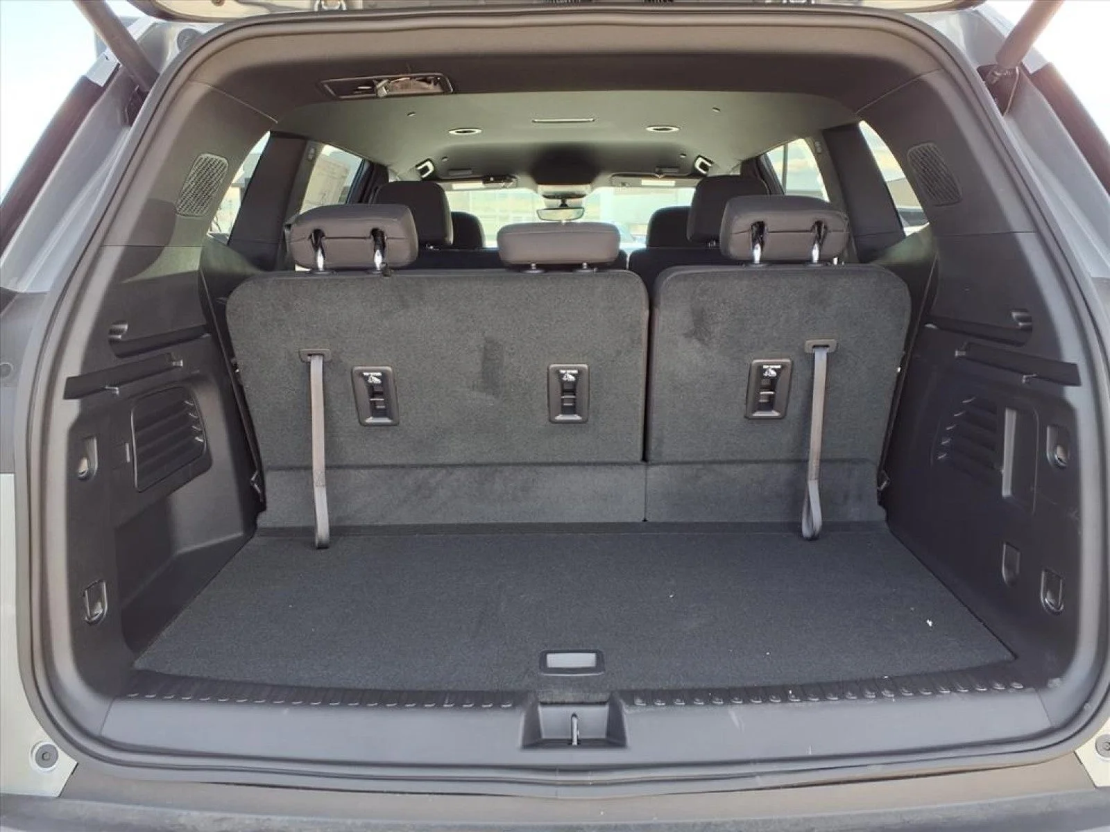 2026 GMC Acadia Elevation - Photo 62