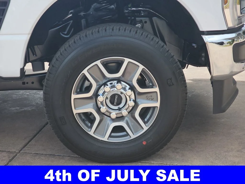 New 2026 Oxford White Ford F-350® Lariat® image 26