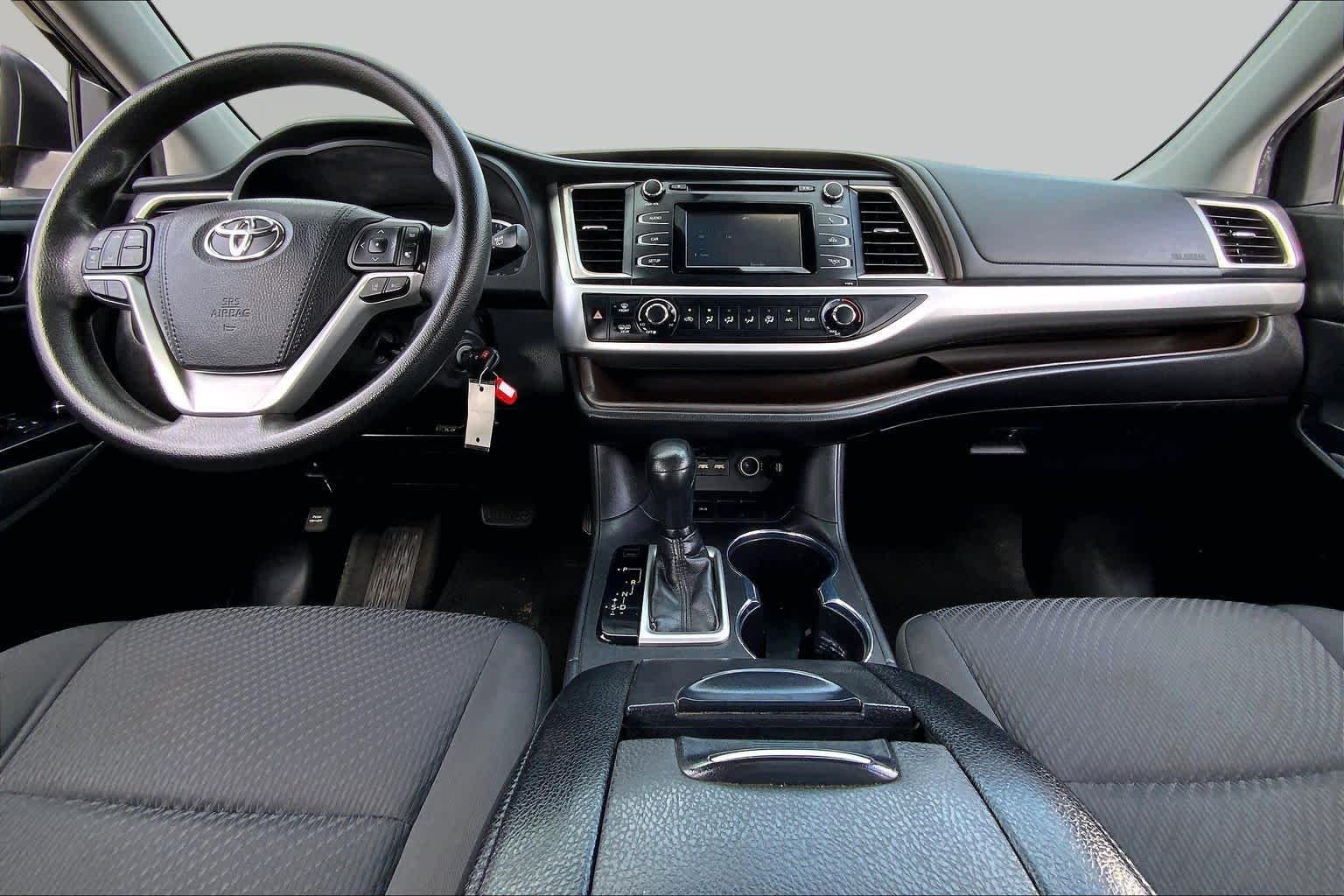 Used 2019 Midnight Black Metallic Toyota LE image 15