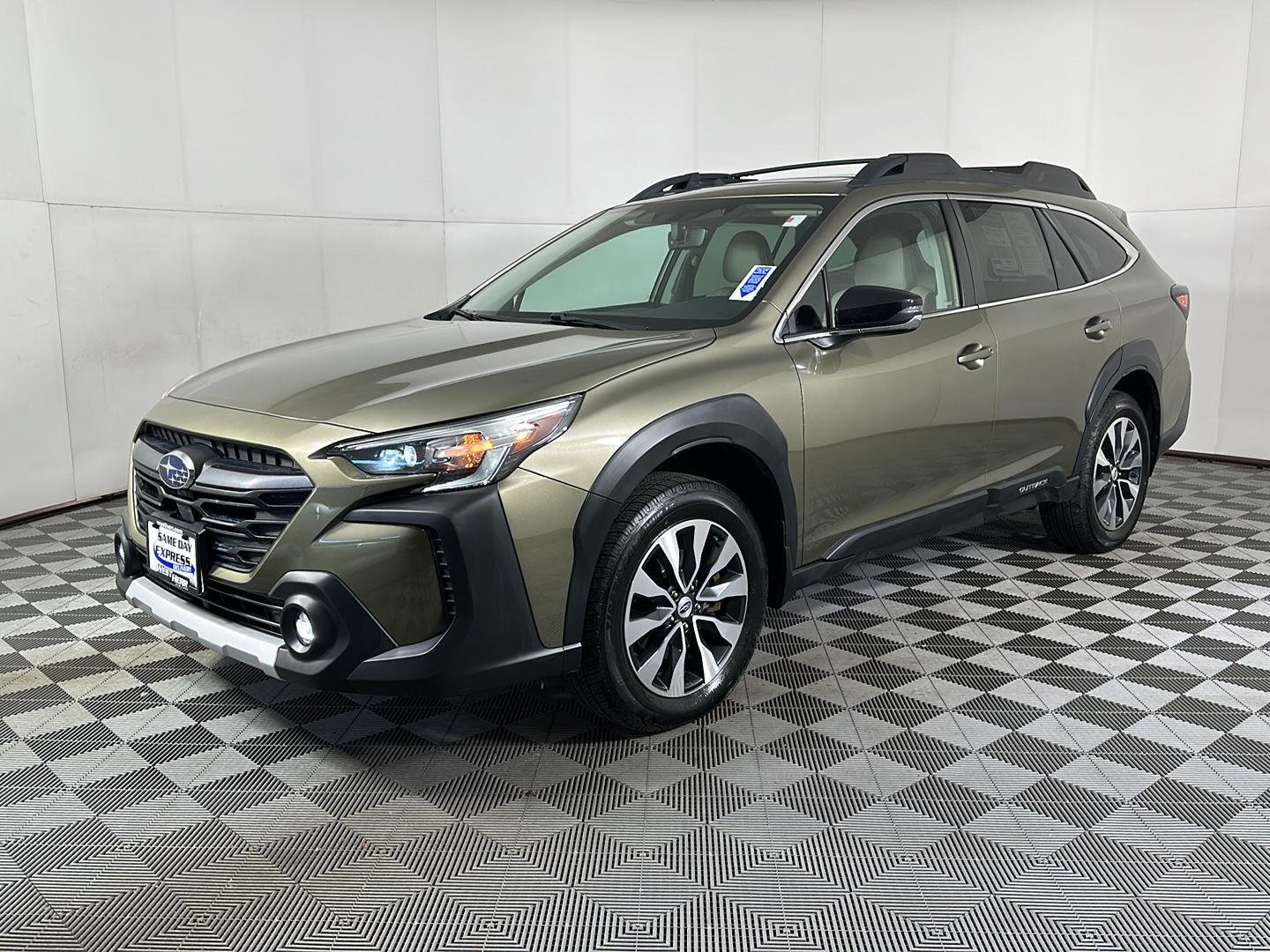 Used 2023 Autumn Green Metallic Subaru Limited image 17