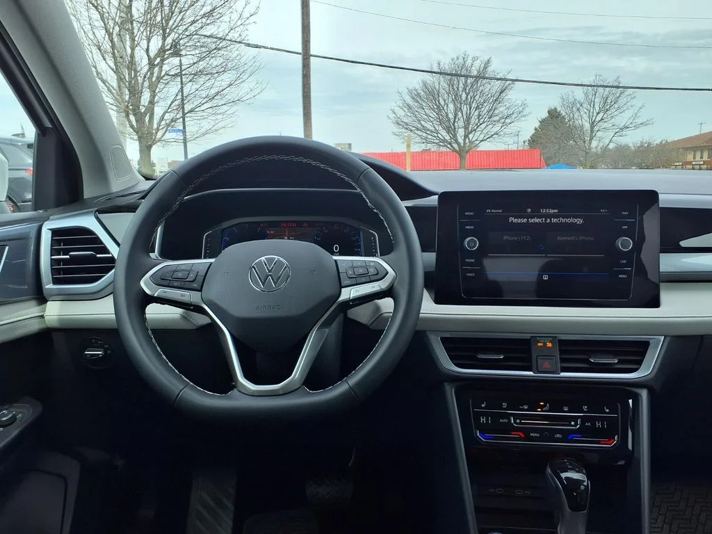 New 2026 Pure White Volkswagen 1.5T SEL image 9