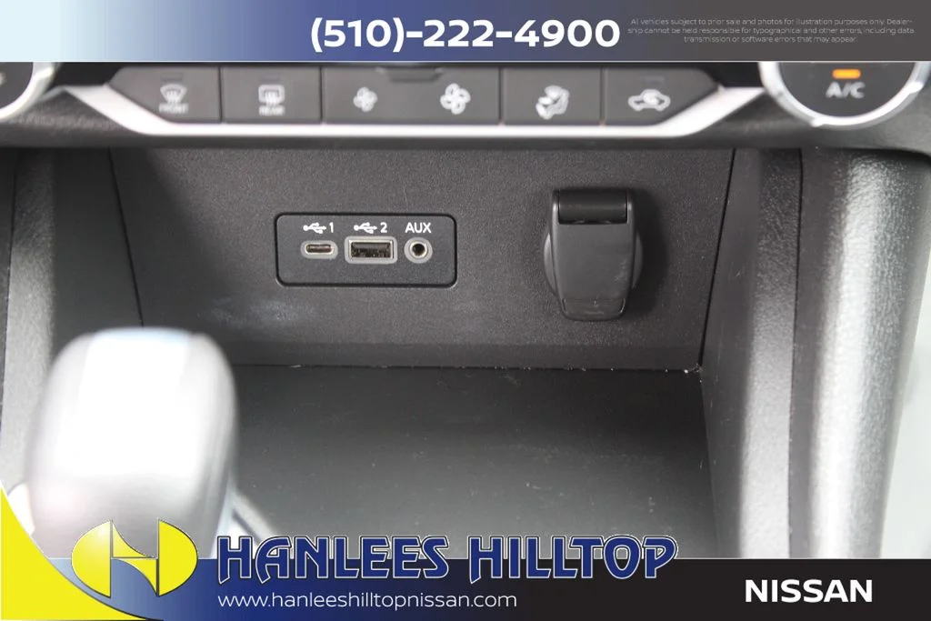 Used 2020 Blue Nissan SV image 20