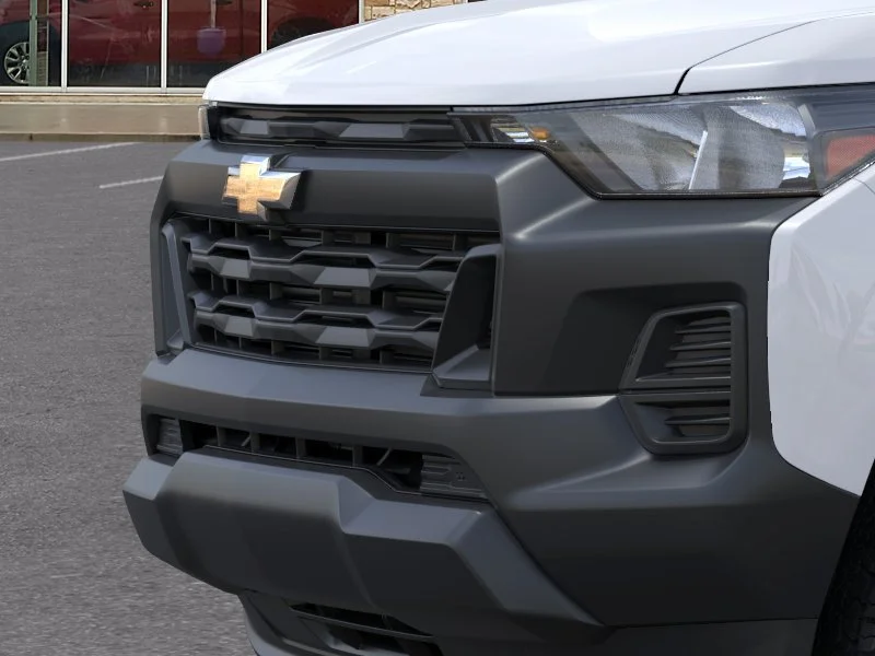 New 2026 Summit White Chevrolet WT image 13