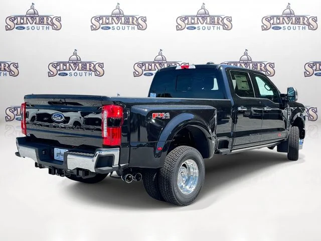 New 2026 Black Ford Lariat image 3