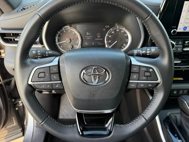 Used 2023 Magnetic Gray Metallic Toyota XSE image 18