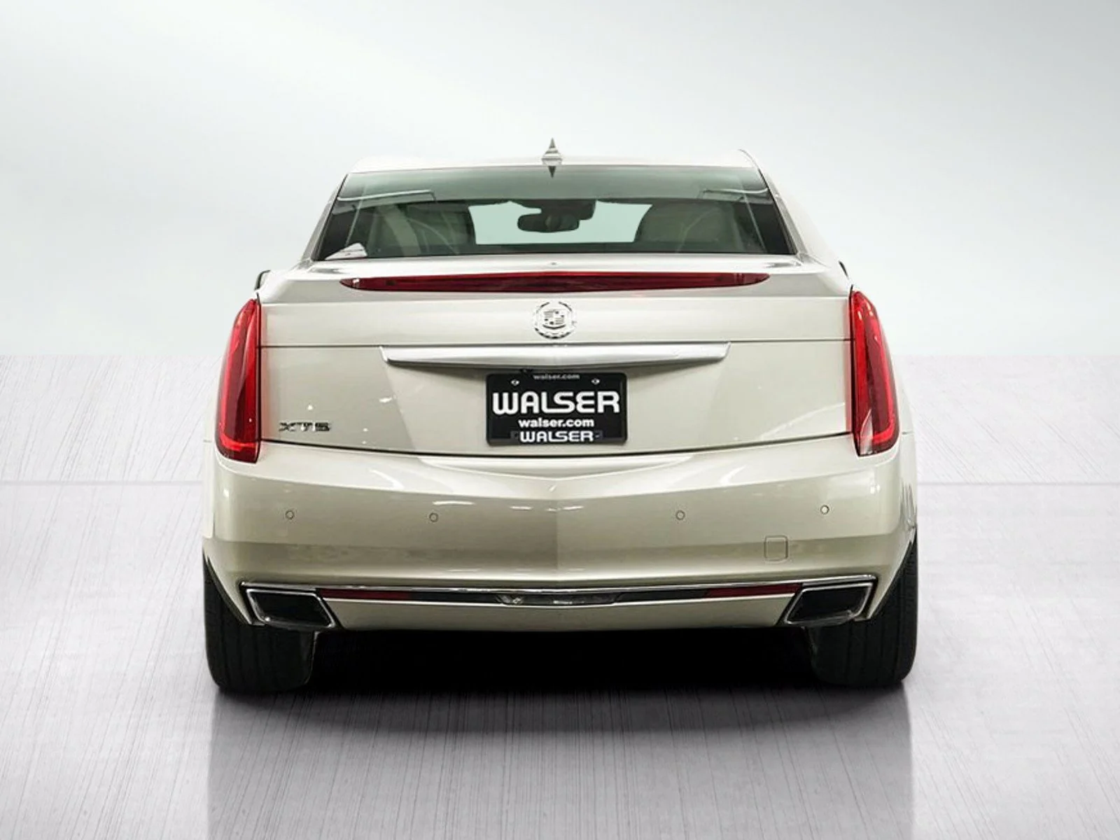 Used 2013 Silver Coast Metallic Cadillac Premium image 5
