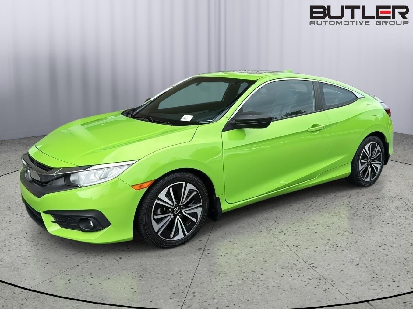 Used 2017  Honda EX-T image 2