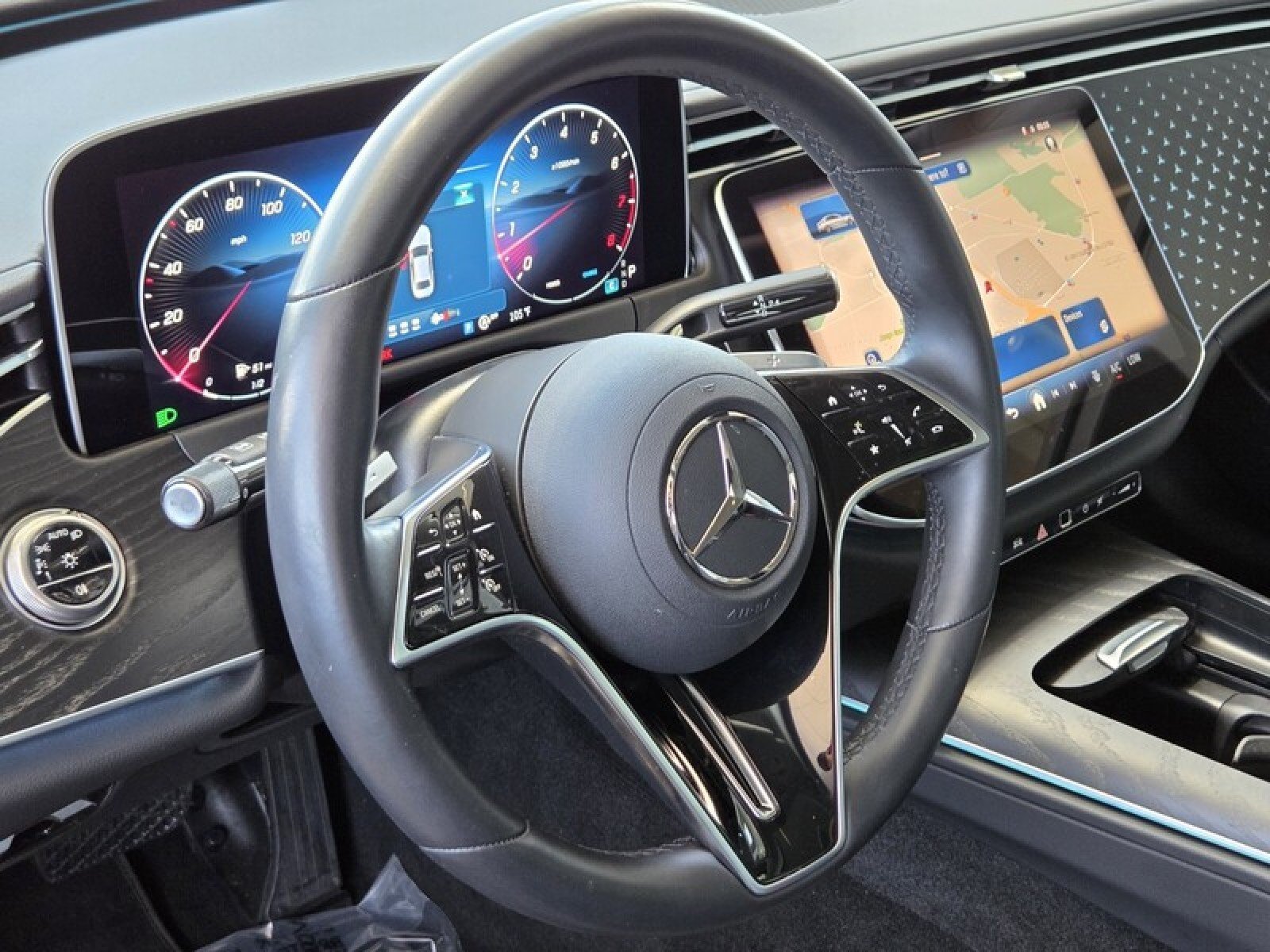 Certified Used 2026 Graphite Grey Metallic Mercedes-Benz E 350 image 25