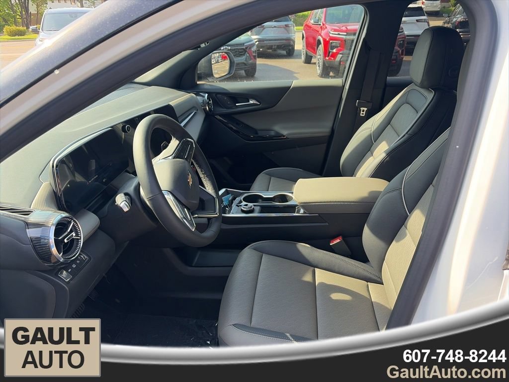 2026 Chevrolet Equinox LT - Photo 10