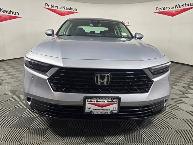 New 2026 Solar Silver Metallic Honda EX-L image 2