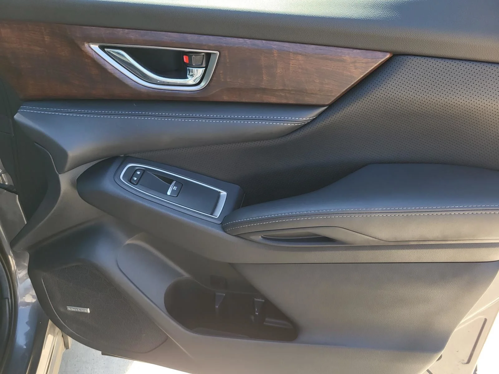 Used 2023 Gray Subaru Touring image 7