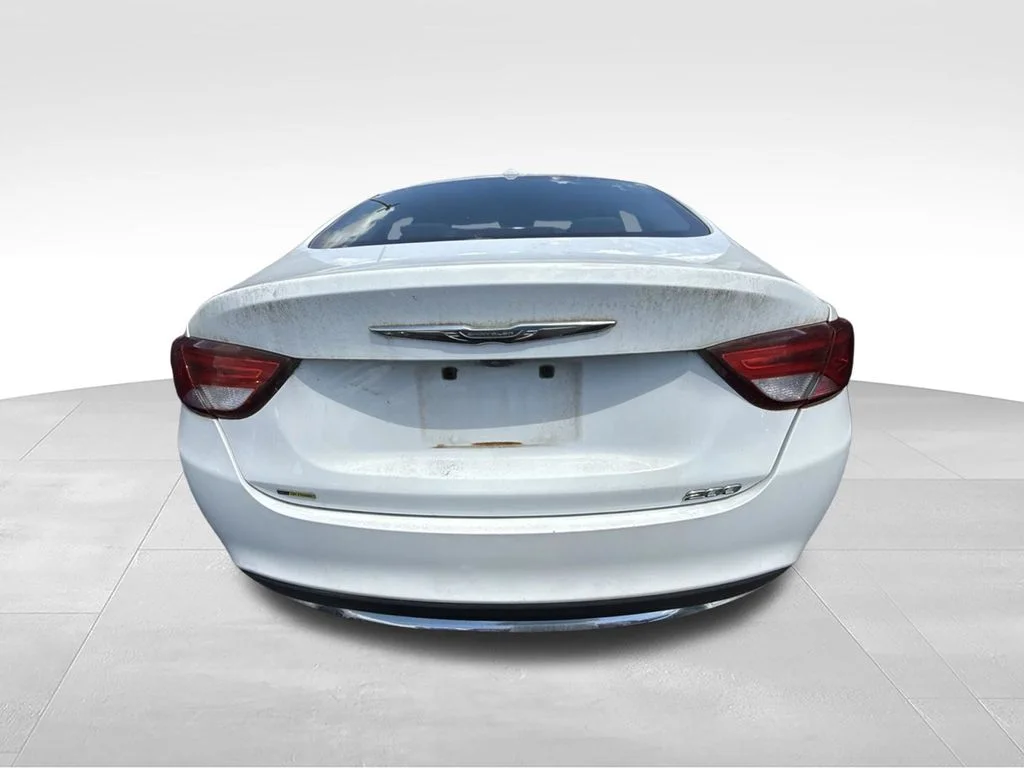 Used 2016 White Chrysler Limited image 3