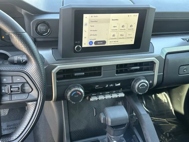 2025 Toyota Tacoma SR5 - Photo 15