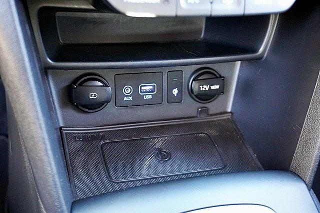 Used 2020 Gray Hyundai SEL Plus image 28