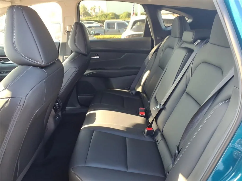 2025 Nissan Murano SL - Photo 10