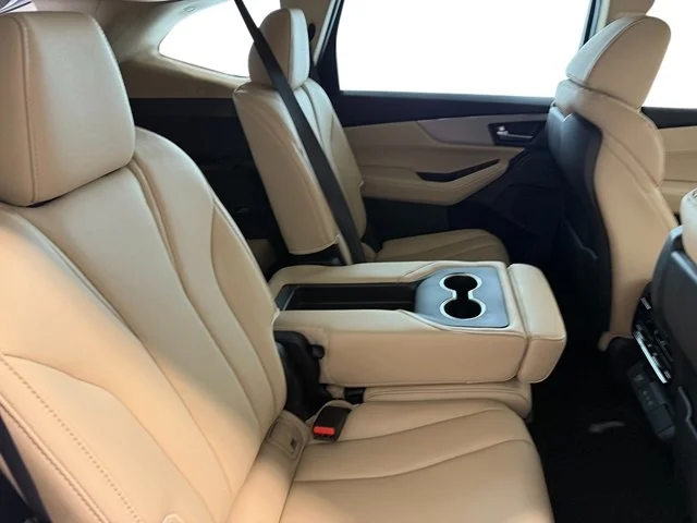 New 2026 Platinum White Pearl Acura 4DR SH-AWD image 38