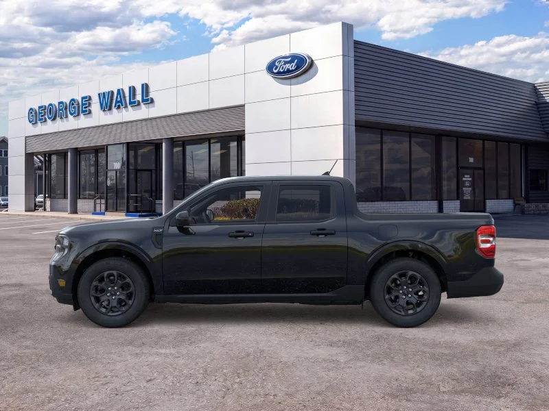 New 2026 Shadow Black Ford XLT image 27