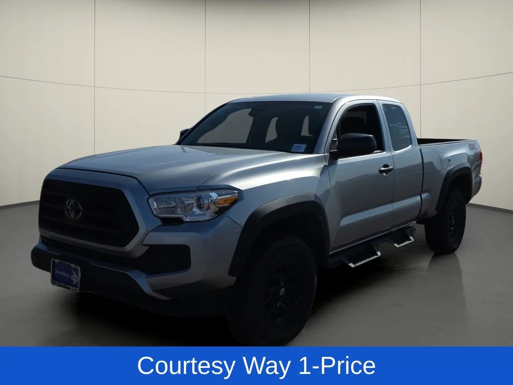 Used 2022 Silver Toyota SR image 4