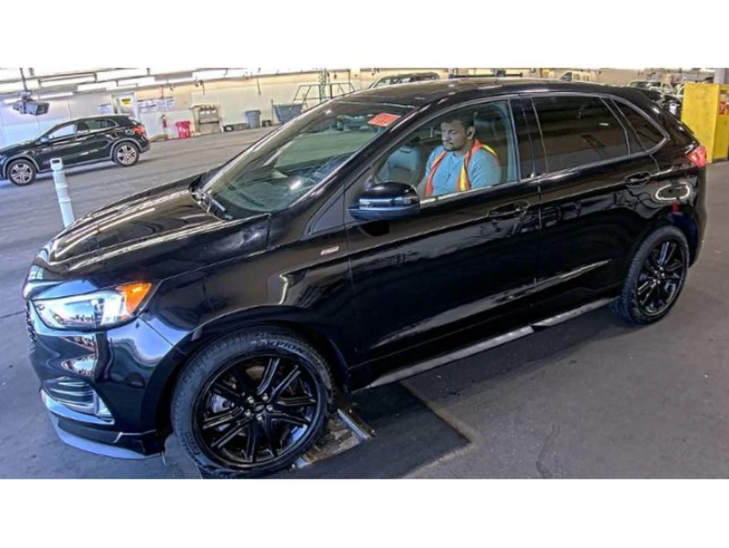 Used 2024 Black Metallic Ford ST Line image 2