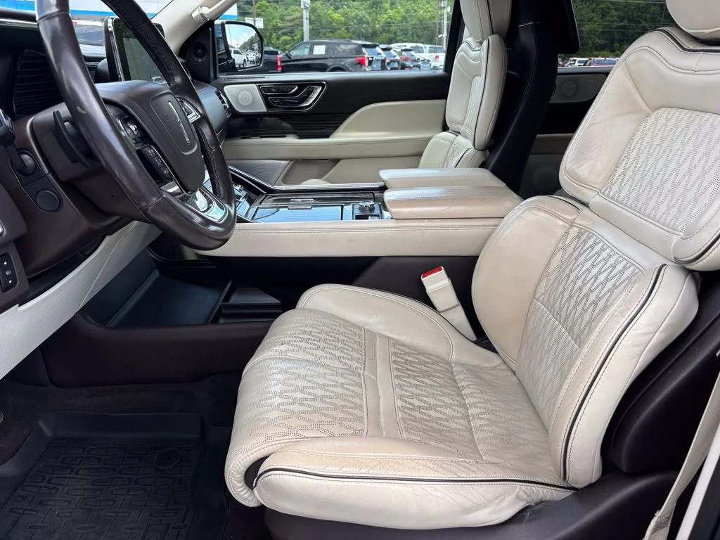 Used 2021 Black Lincoln Black Label image 13