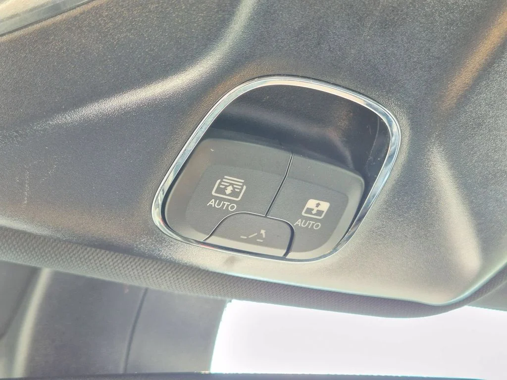 Used 2023 Black Jeep Limited image 19