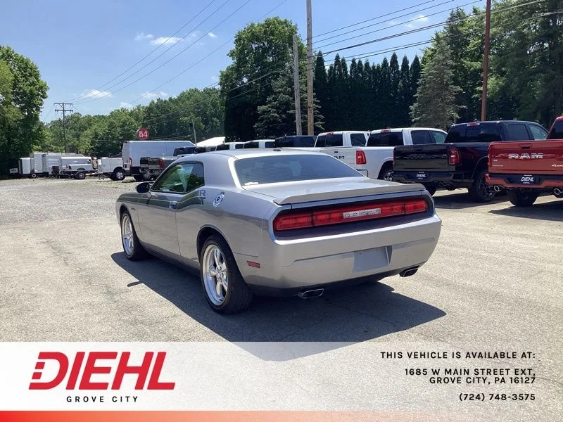 Used 2011 Gray Dodge R/T image 5