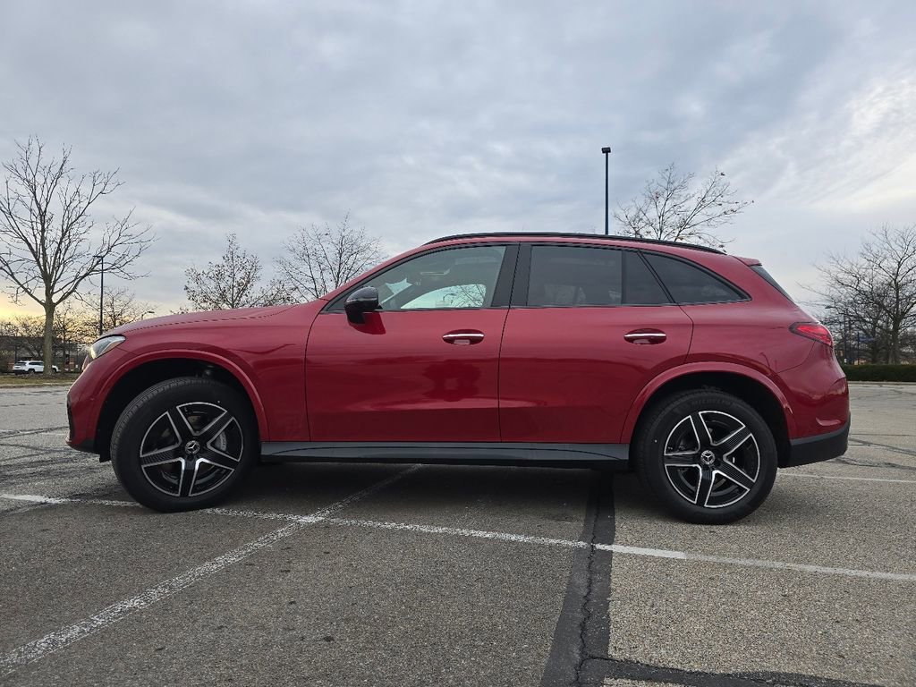 New 2026 MANUFAKTUR Patagonia Red Metallic Mercedes-Benz GLC 300 image 51